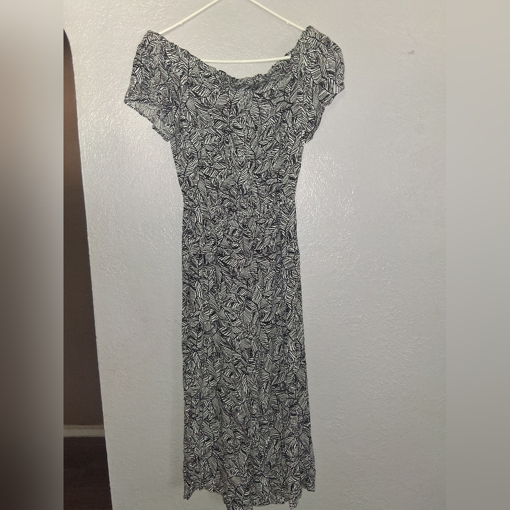 Mud Pie Leaf Print Off Shoulder Cropped Wide Leg B&W Jumpsuit Vacation S